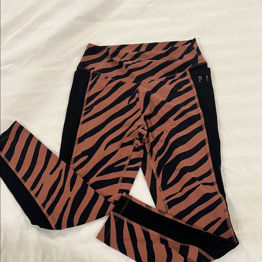 Victoria’s Secret PINK Zebra Print Leggings
